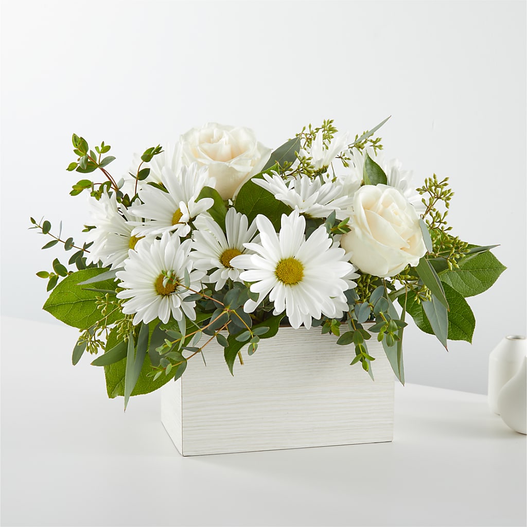 Fresh Linen Box Bouquet – Flowers By Oralene Llc, Concord NC