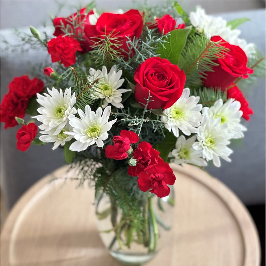 Seasonal Magic Bouquet –  Flowers By Oralene Llc, Concord NC